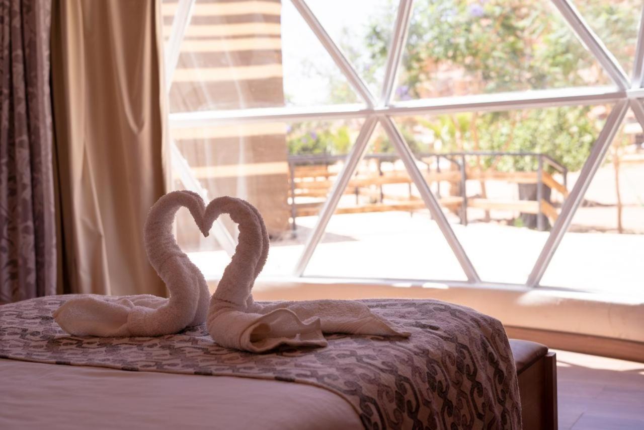 Al Sultana Luxury Camp Villa Wadi Rum Bagian luar foto